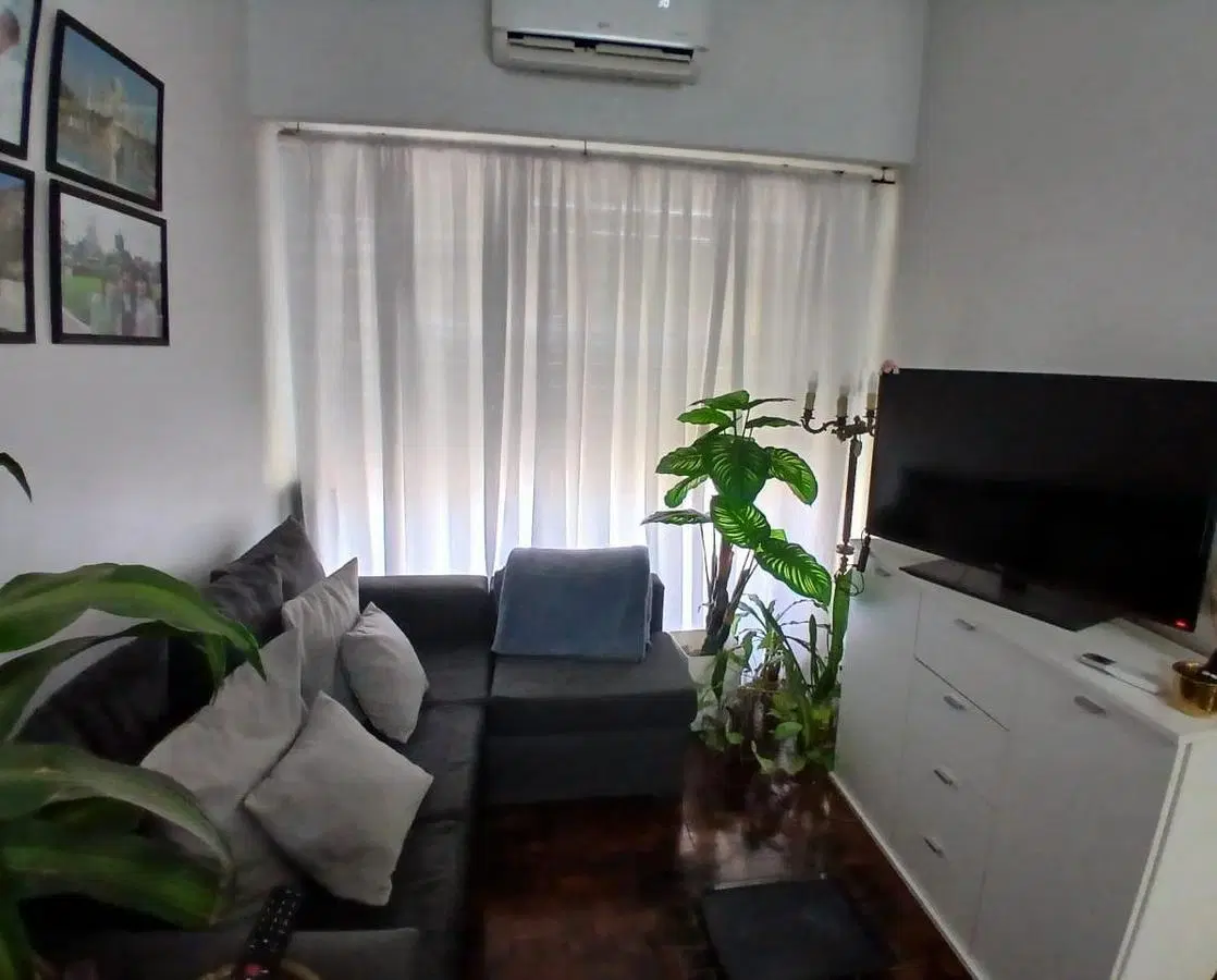 Venta dos ambientes Balcón  Barrio Monserrat 2