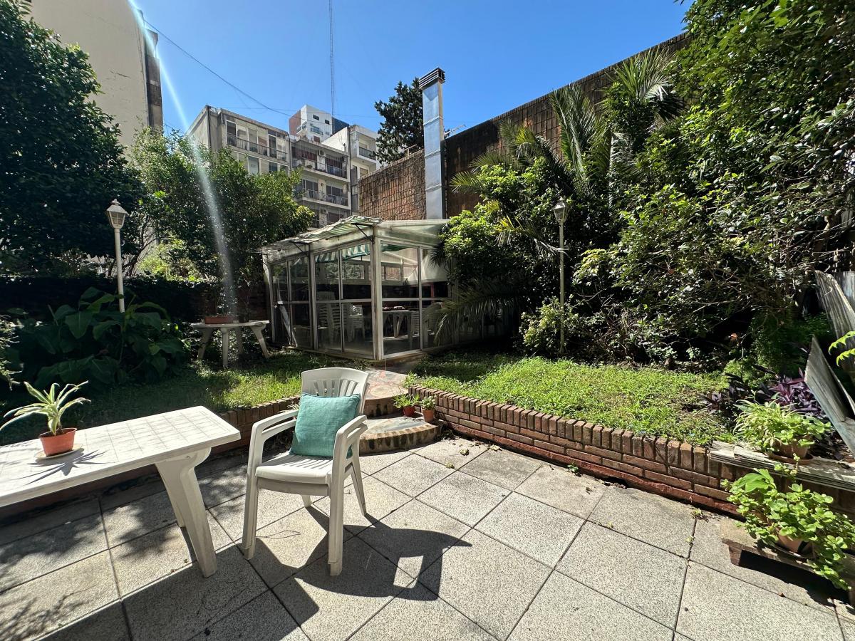 Piso Unico con Balcon Terraza y Patio en Pleno Belgrano Frente a La Plaza 3