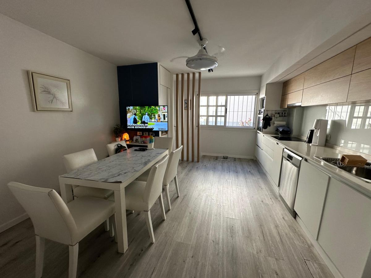 PH Tipo Casa Excelente Triplex Impecable Estado Sin Expensas! 2