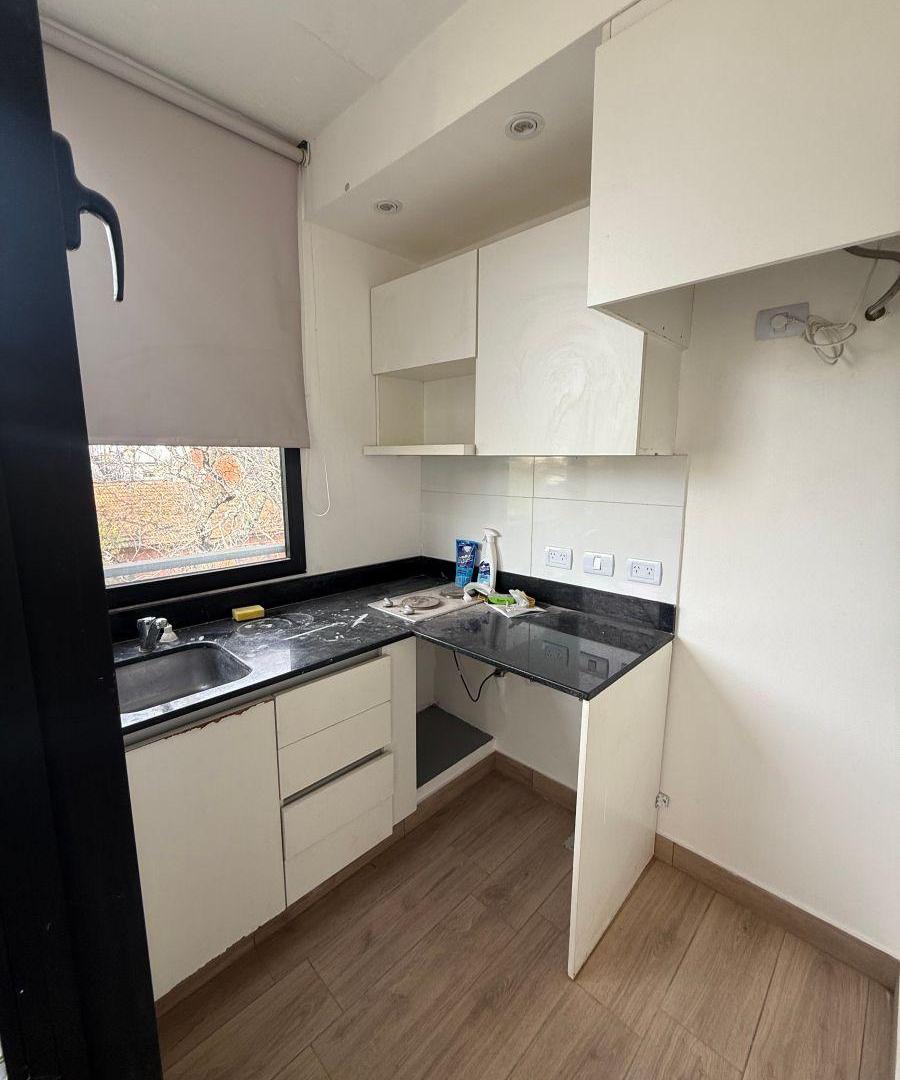 Foto de Monoambiente con terraza propia opción cochera, imagen 2