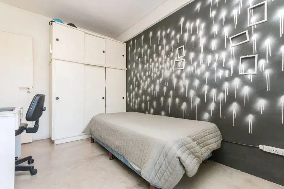Casa en venta con 3 dormitorios, piscina y fondo libre en Temperley este, 300m2 totales, 200 cubiert 5