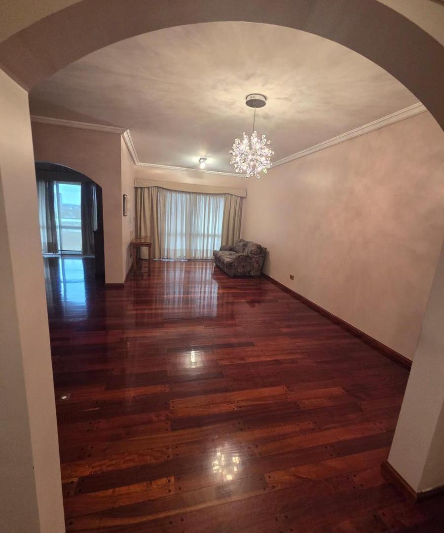 Foto de Piso de 4 ambientes con cochera y baulera en Lomas de Zamora Oeste, imagen 3