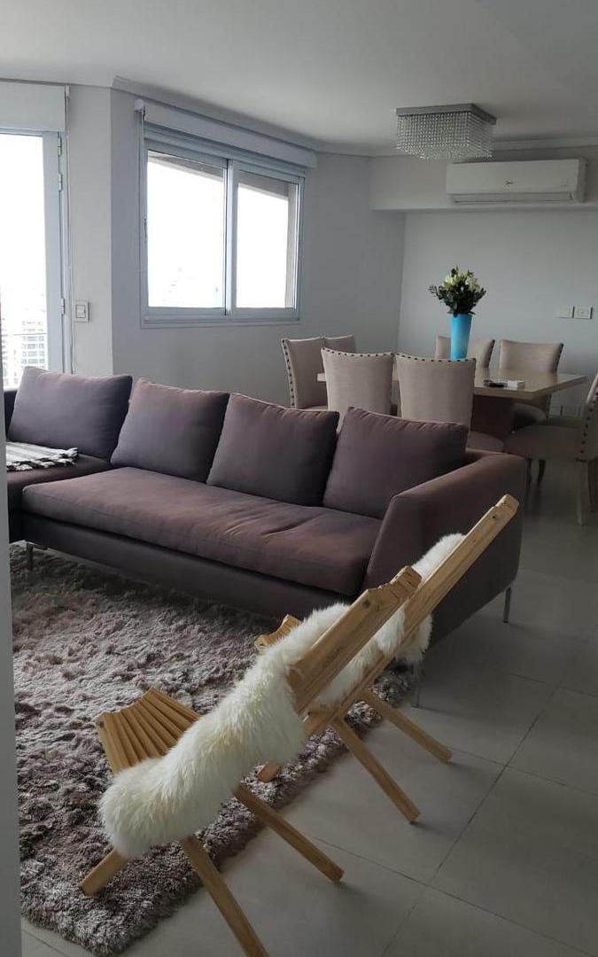 Foto de Departamento de 4 ambientes con cochera y piscina en Lomas de Zamora, imagen 3