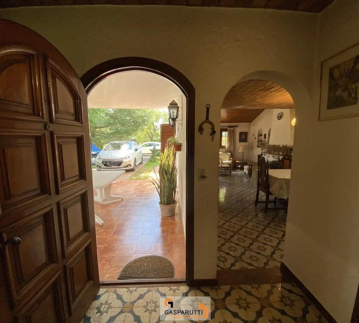 Casa en Venta en Aranjuez 4 Dormitorios!