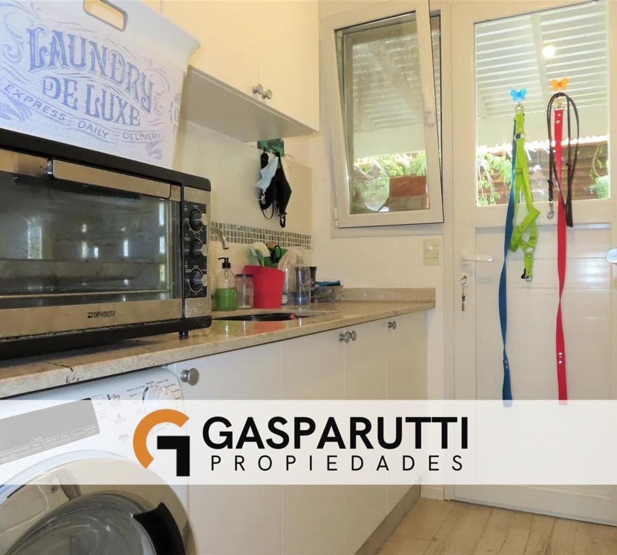 Casa en Venta a La Laguna en El Cantón Golf