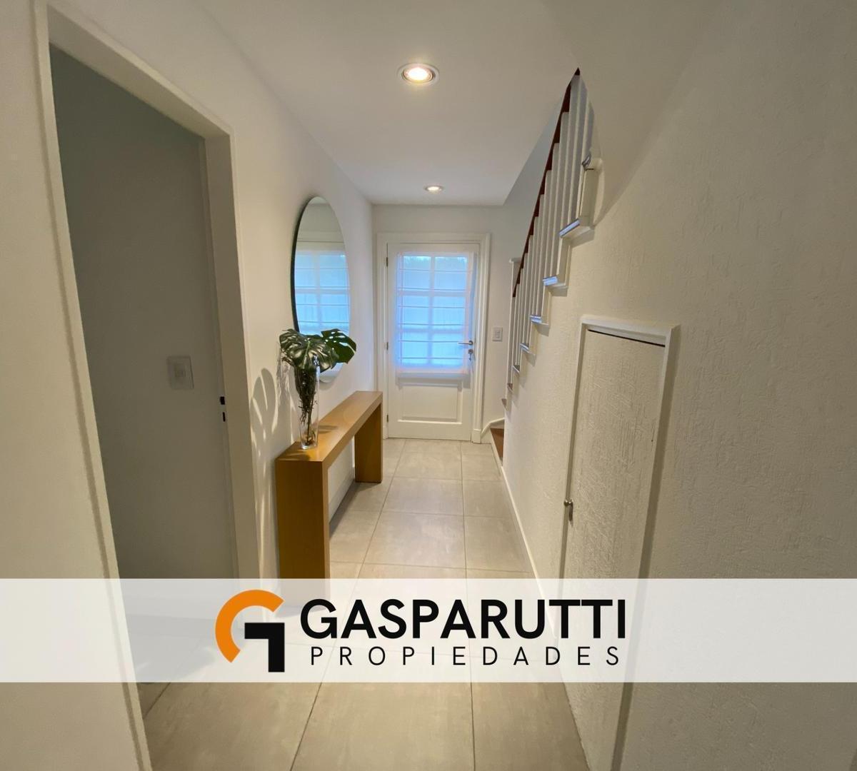 Casa en Venta en Barrio Privado Septiembre, con Pileta!