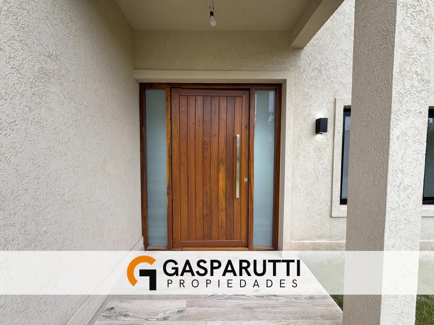 Casa en Venta a la Laguna en El Canton