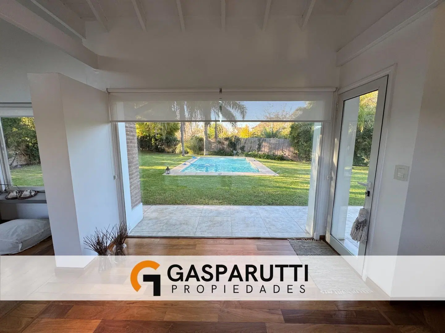Casa en Venta en Barrio Septiembre. 4 Dormitorios con Pileta 4