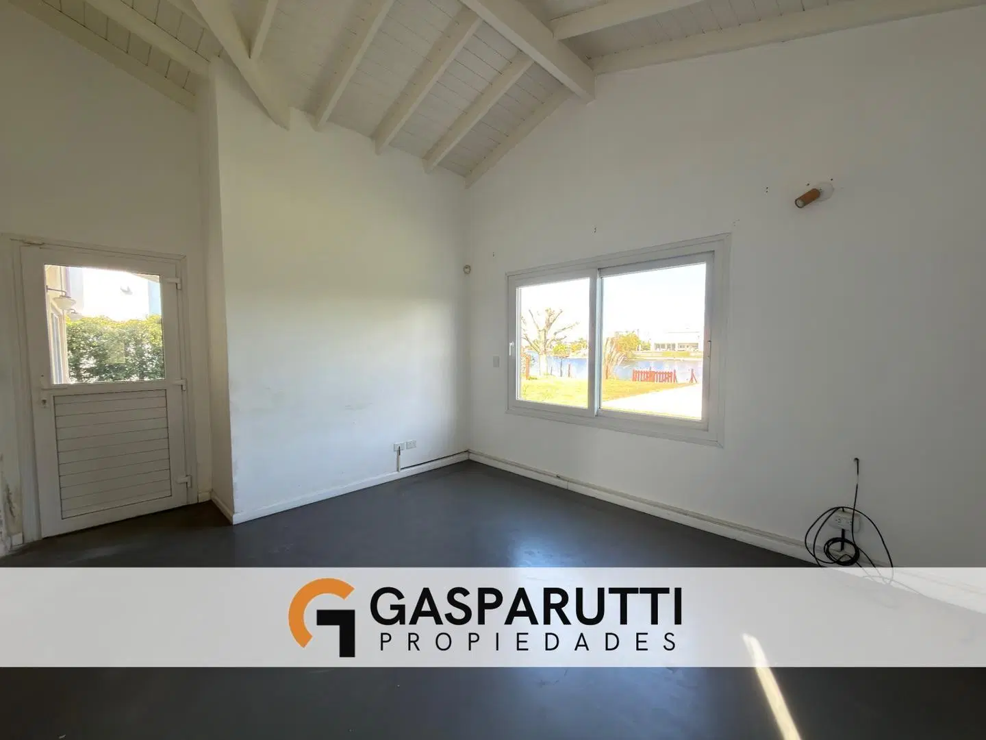 Casa en Venta en San Matías a la laguna 5