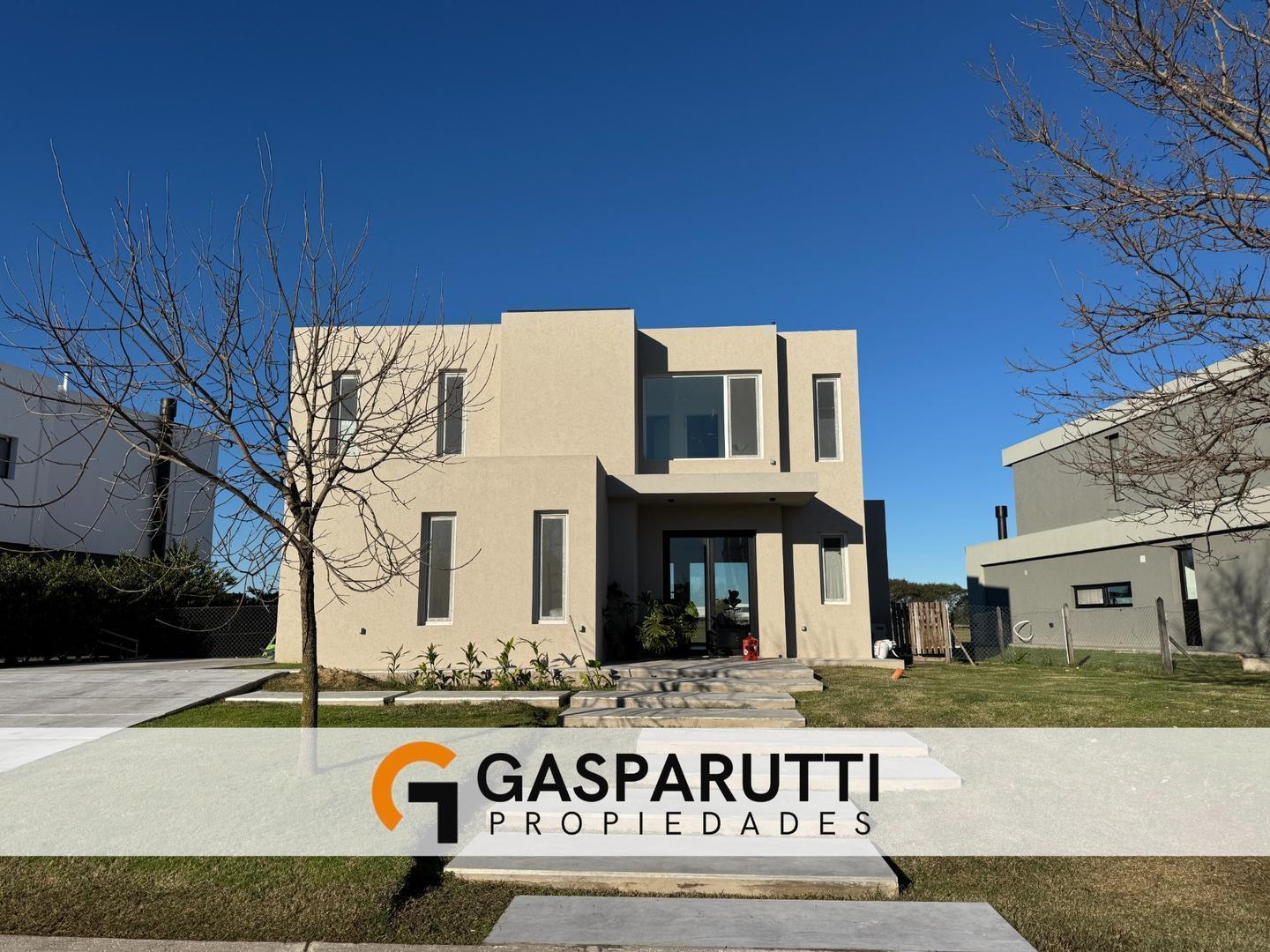Foto de Casa en Venta en El Cantón con fondo al Golf, imagen 2