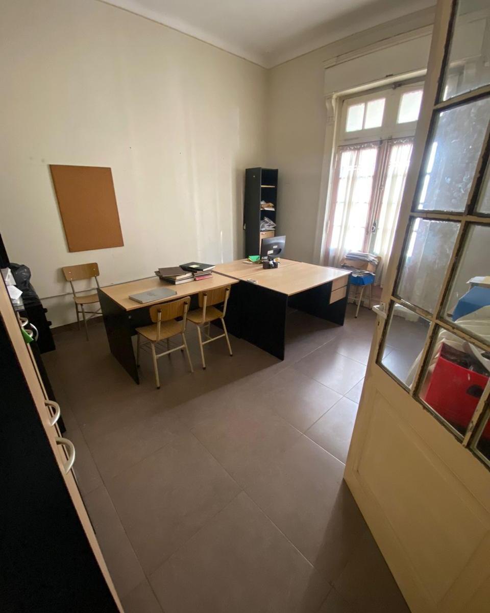 Hermosa Casa de Estilo - Vivienda o Profesional - Excelente Ubicación 4
