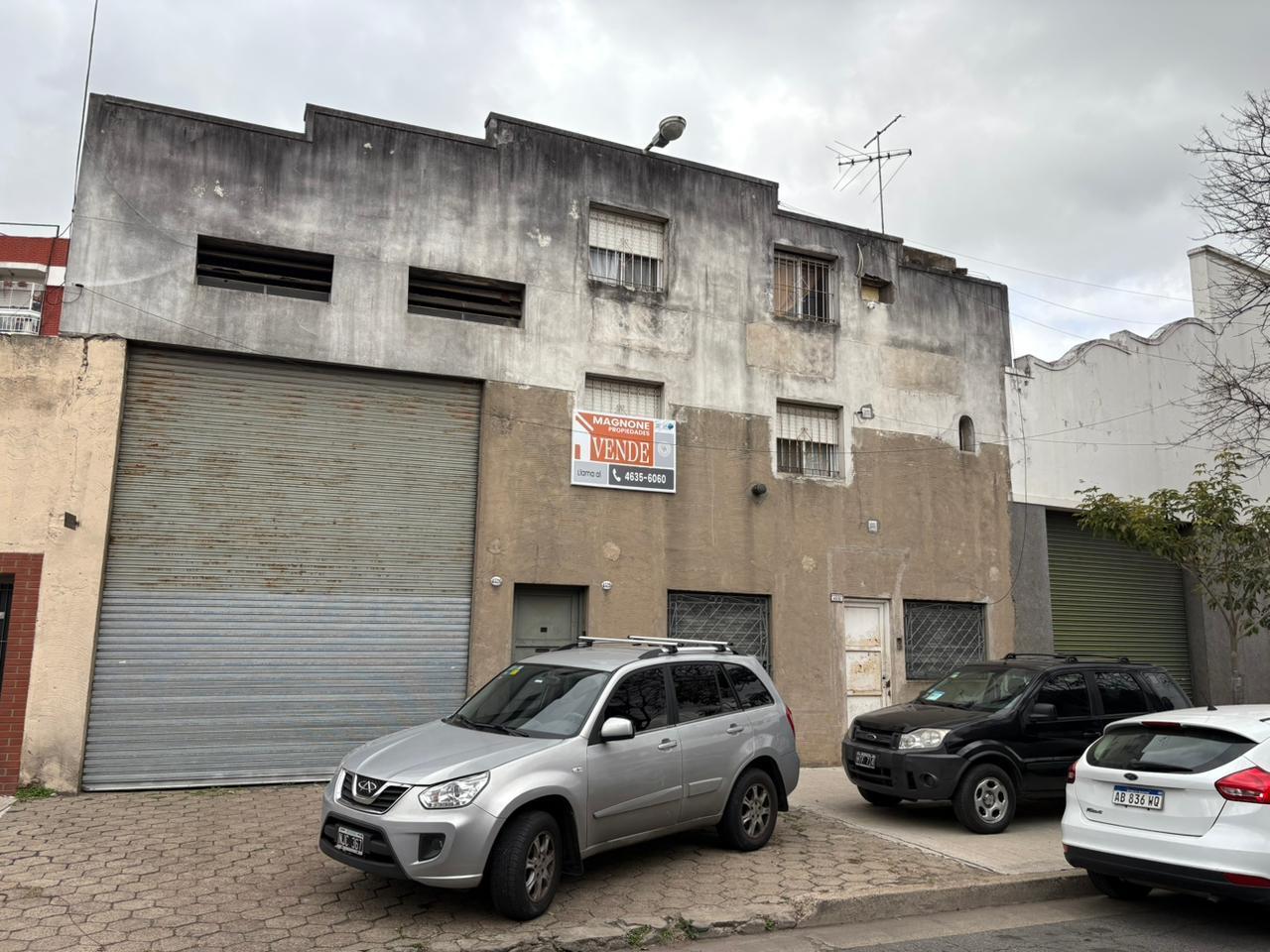 EXCELENTE GALPON CON VIVIENDA - MULTIPLES USOS - RETASADO