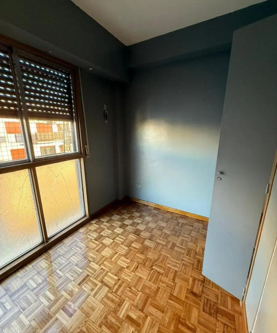 4 AMBIENTES - AL FRENTE - BALCON - MUY LUMINOSO - ESCELENTE UBICACION 3