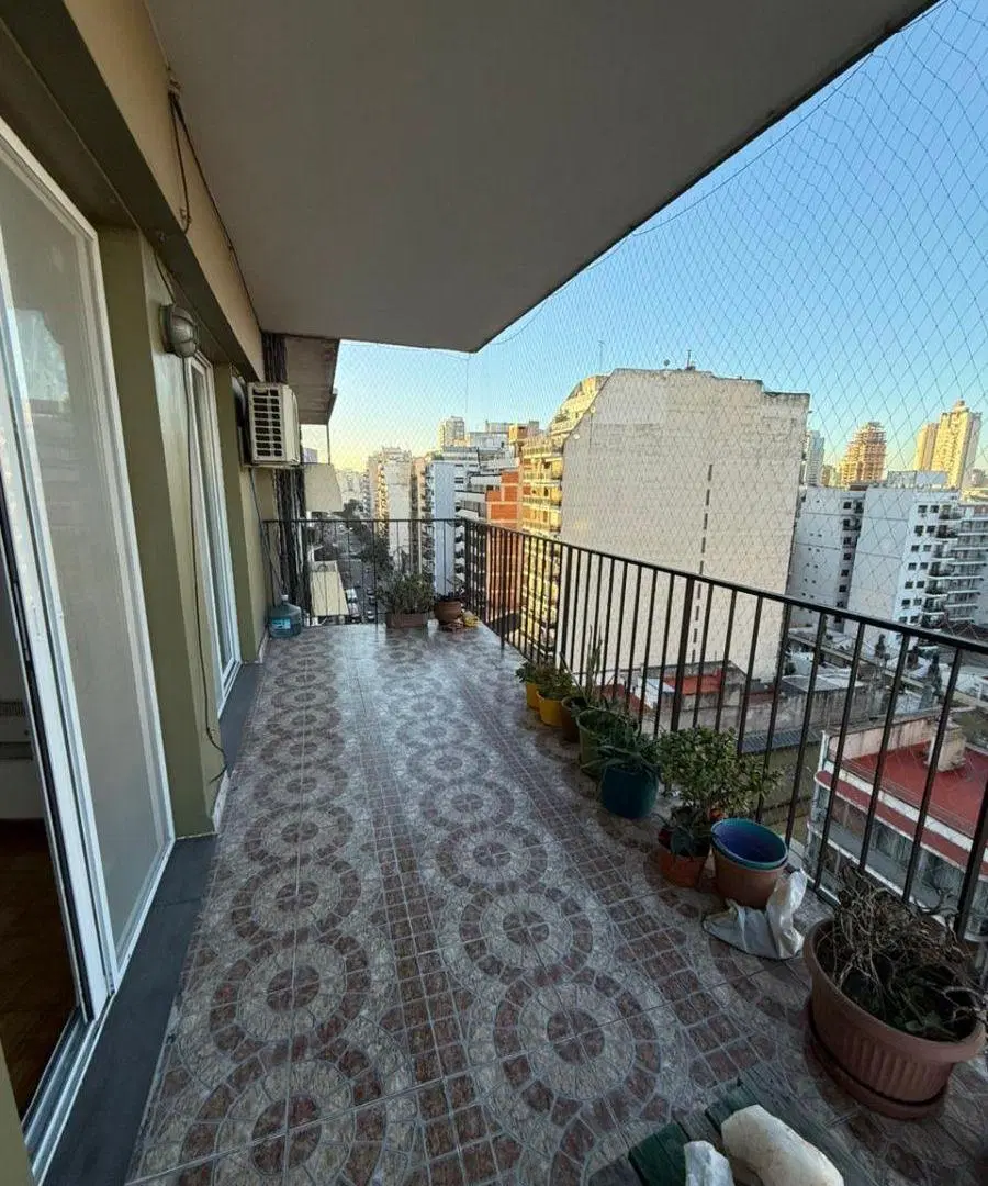 4 AMBIENTES - AL FRENTE - BALCON - MUY LUMINOSO - ESCELENTE UBICACION 4