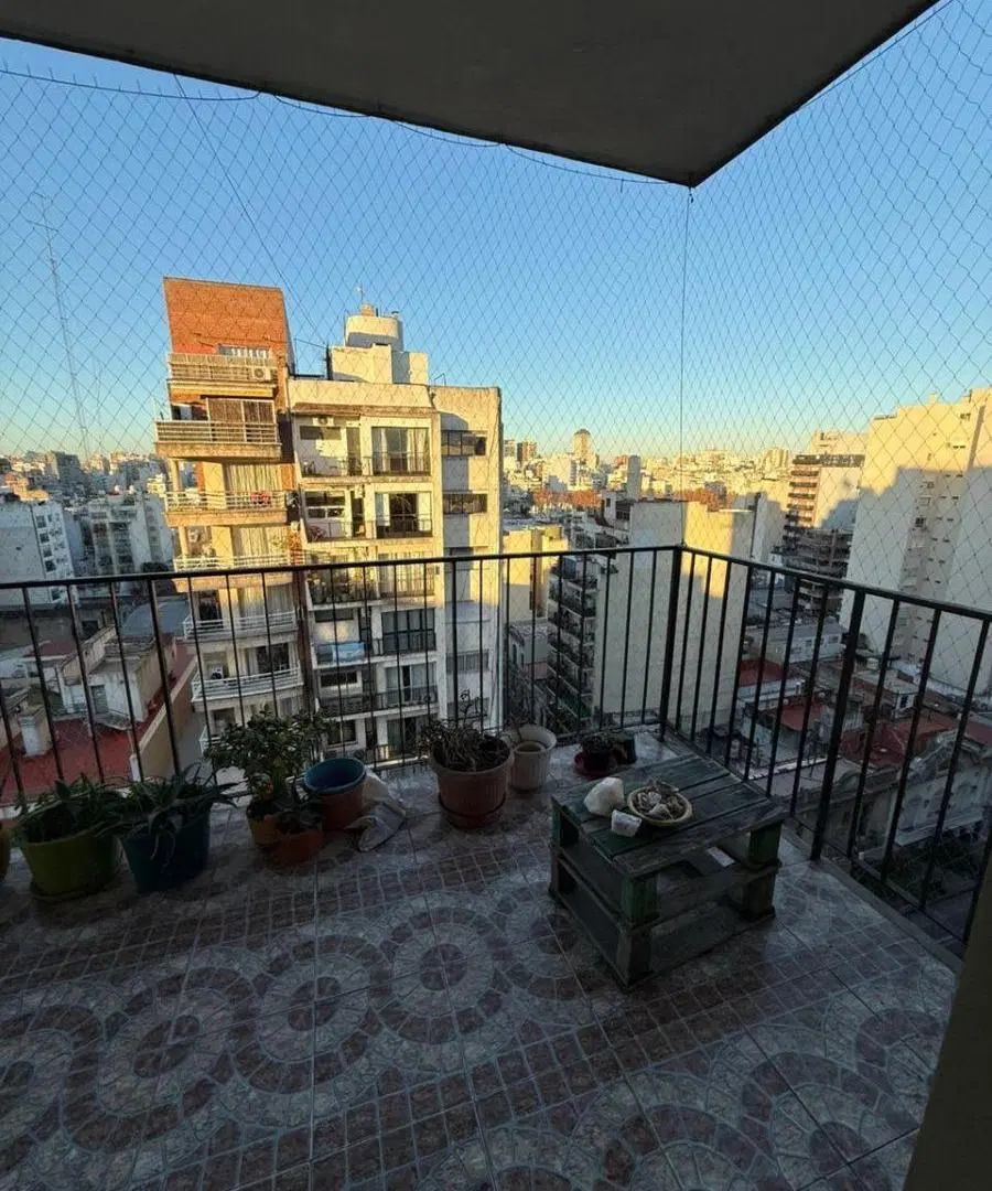 4 AMBIENTES - AL FRENTE - BALCON - MUY LUMINOSO - ESCELENTE UBICACION 1