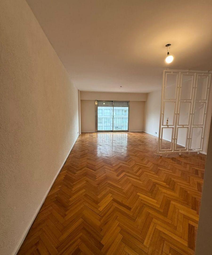 Foto de 3 AMBIENTES - CONTRAFRENTE - BALCON - DEP. DE SERVICIO - COCHERA, imagen 4