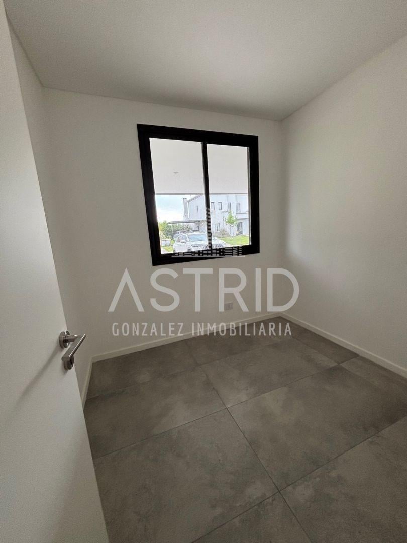 Foto de Casa en venta Escobar 5 ambientes, imagen 2