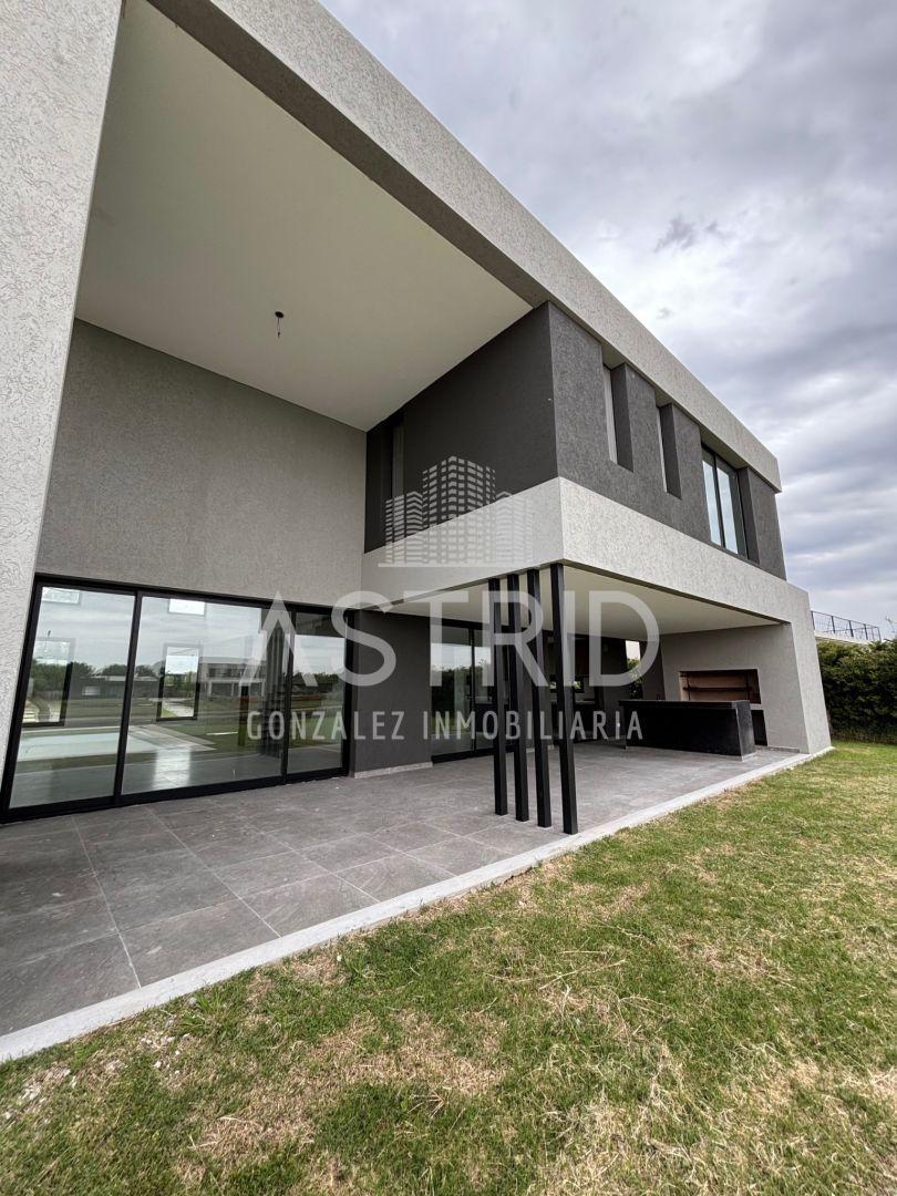 Foto de Casa en venta Escobar 5 ambientes, imagen 1