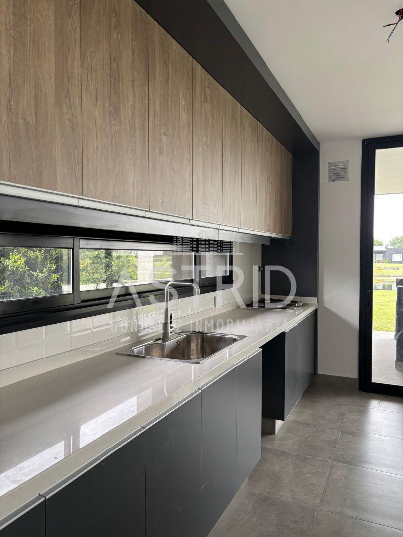Foto de Casa en venta Escobar 5 ambientes, imagen 4