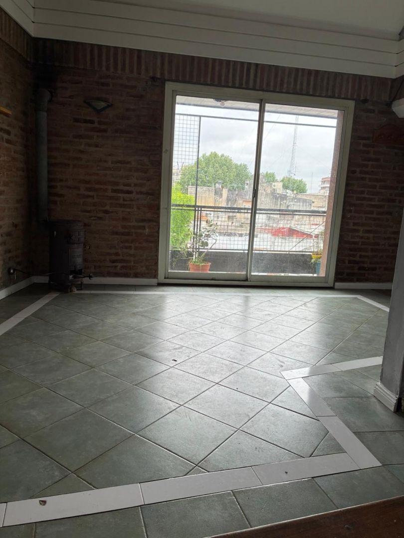 Foto de Alquiler de Departamento 3 Ambientes en Dúplex Sin expensas - Apto, imagen 1