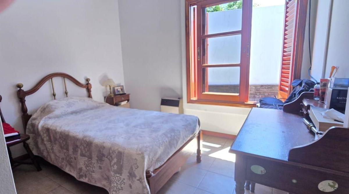Foto de Venta de Casa 6 AMBIENTES en Haedo Chico, Morón, imagen 5