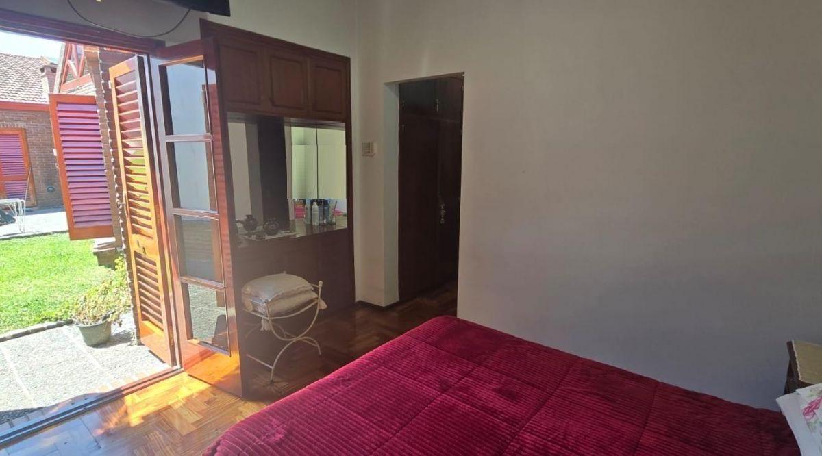 Foto de Venta de Casa 6 AMBIENTES en Haedo Chico, Morón, imagen 2
