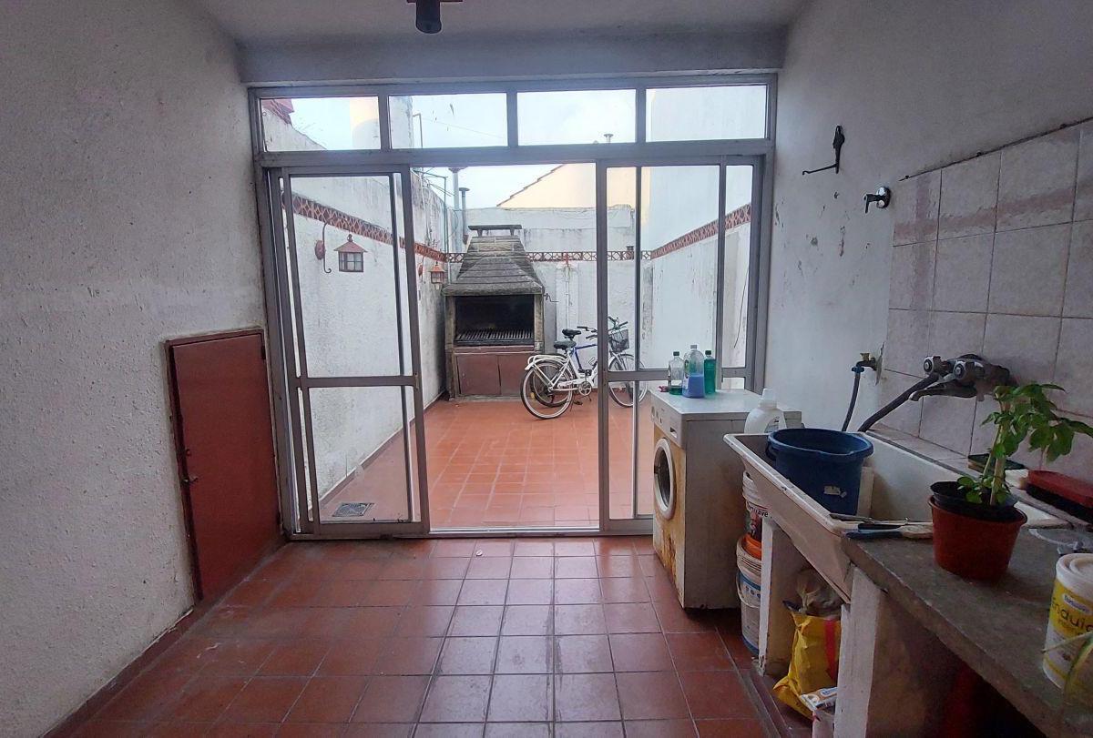 Foto de Venta de Casa 3 AMBIENTES en Villa Luzuriaga, La Matanza, imagen 2