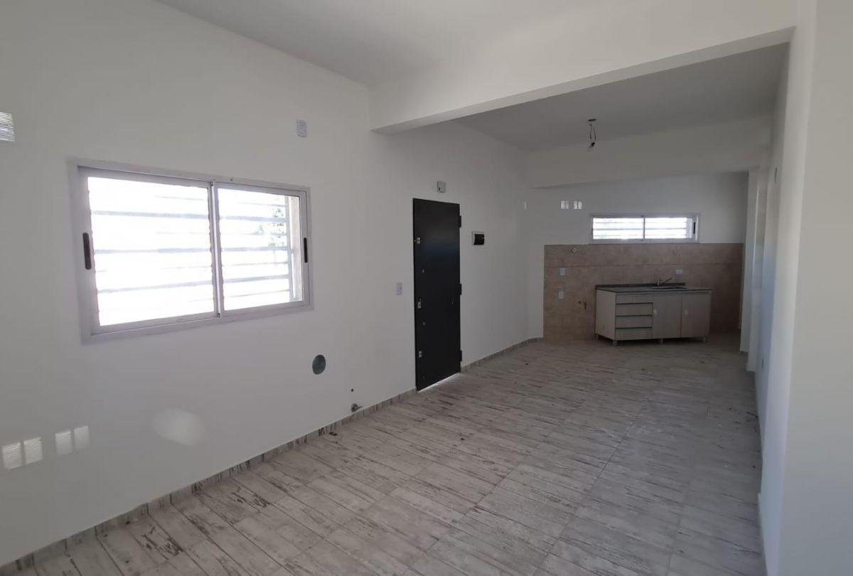 Foto de Venta de Departamento MONOAMBIENTE en Villa Luzuriaga, imagen 4