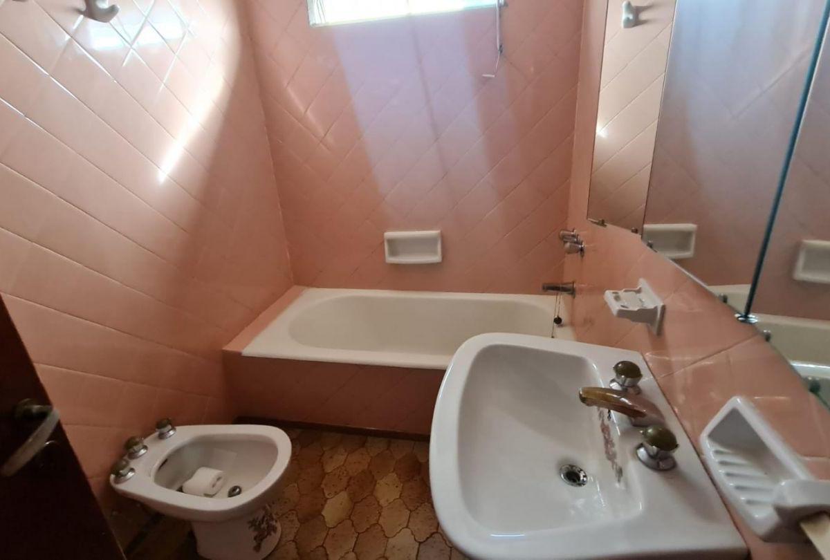 Venta de Casa 6 AMBIENTES, San Justo