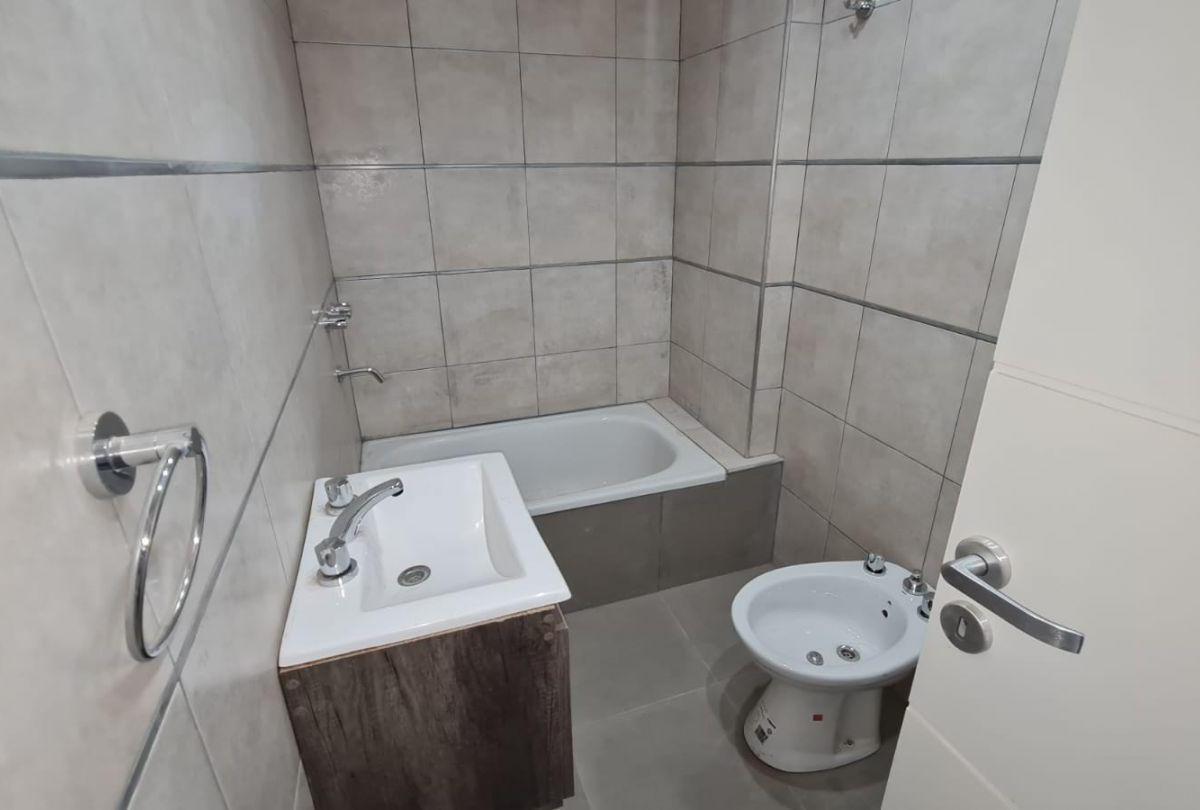 Venta de Departamento 2 Ambientes en Villa Luzuriaga 4