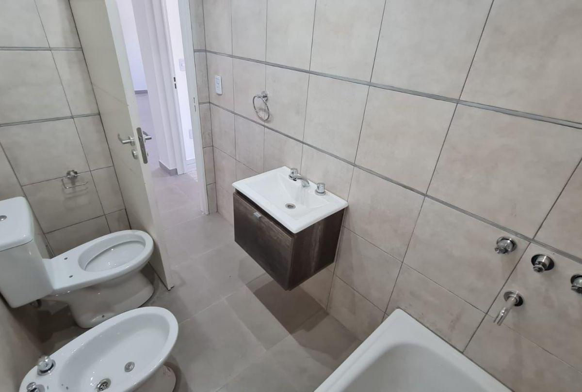 Venta de Departamento 2 Ambientes en Villa Luzuriaga 2