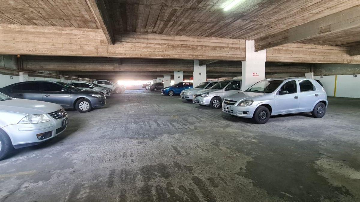 Venta de Galpón en Morón Centro 1