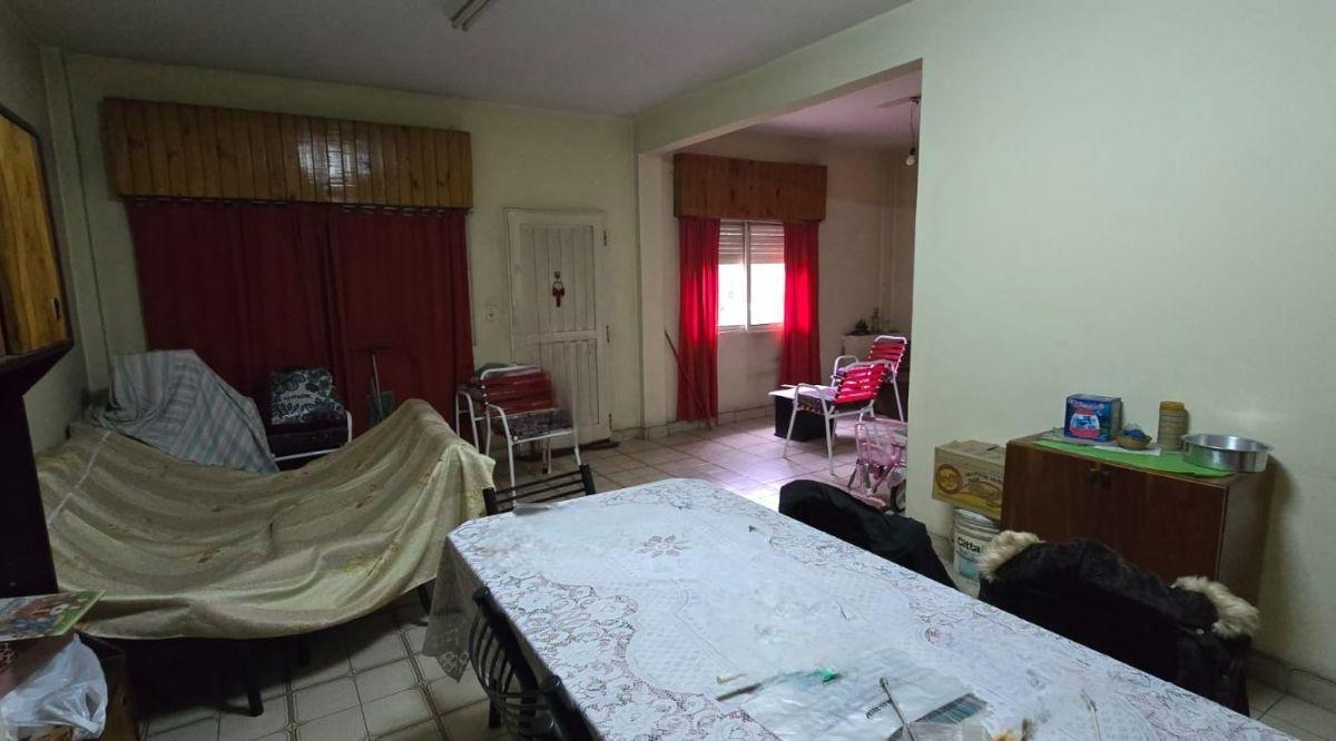 Venta de Casa 3 Ambientes, Isidro Casanova