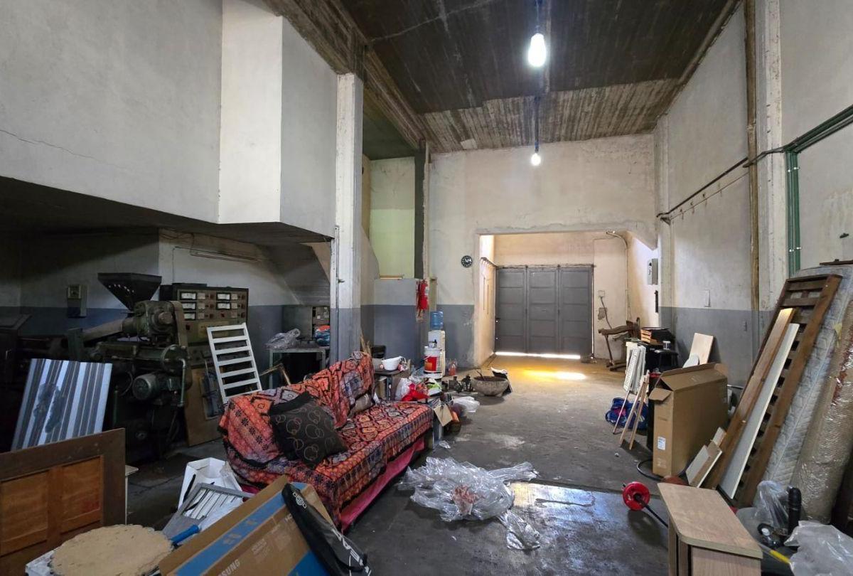 Foto de Venta Casa c/Local Lomas del Mirador, imagen 3
