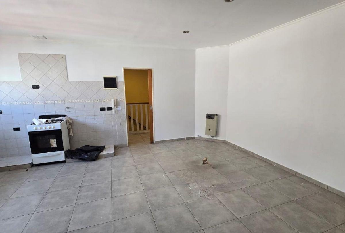 Venta Casa c/Local Lomas del Mirador