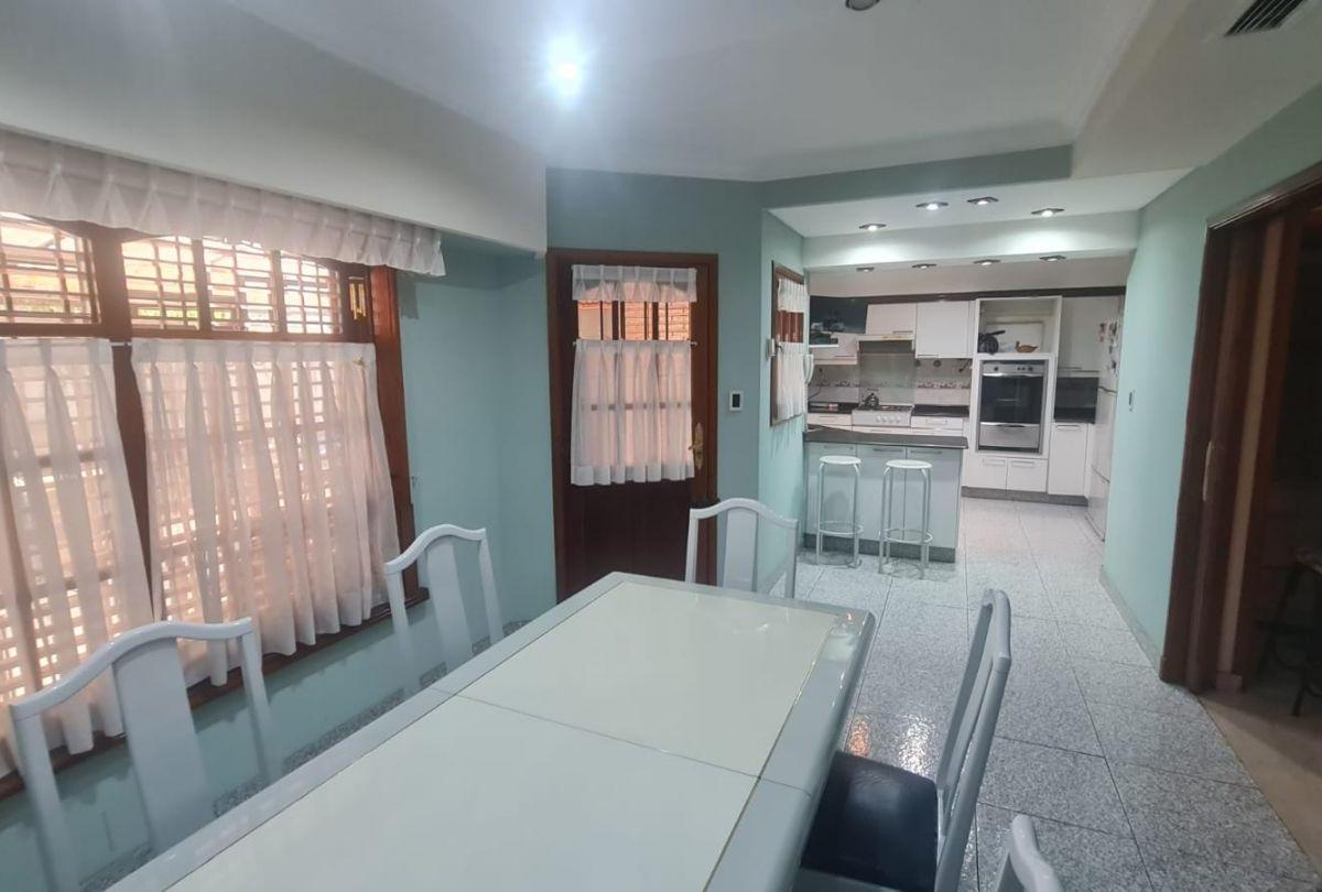 Venta de Casa 5 Ambientes en San Justo,