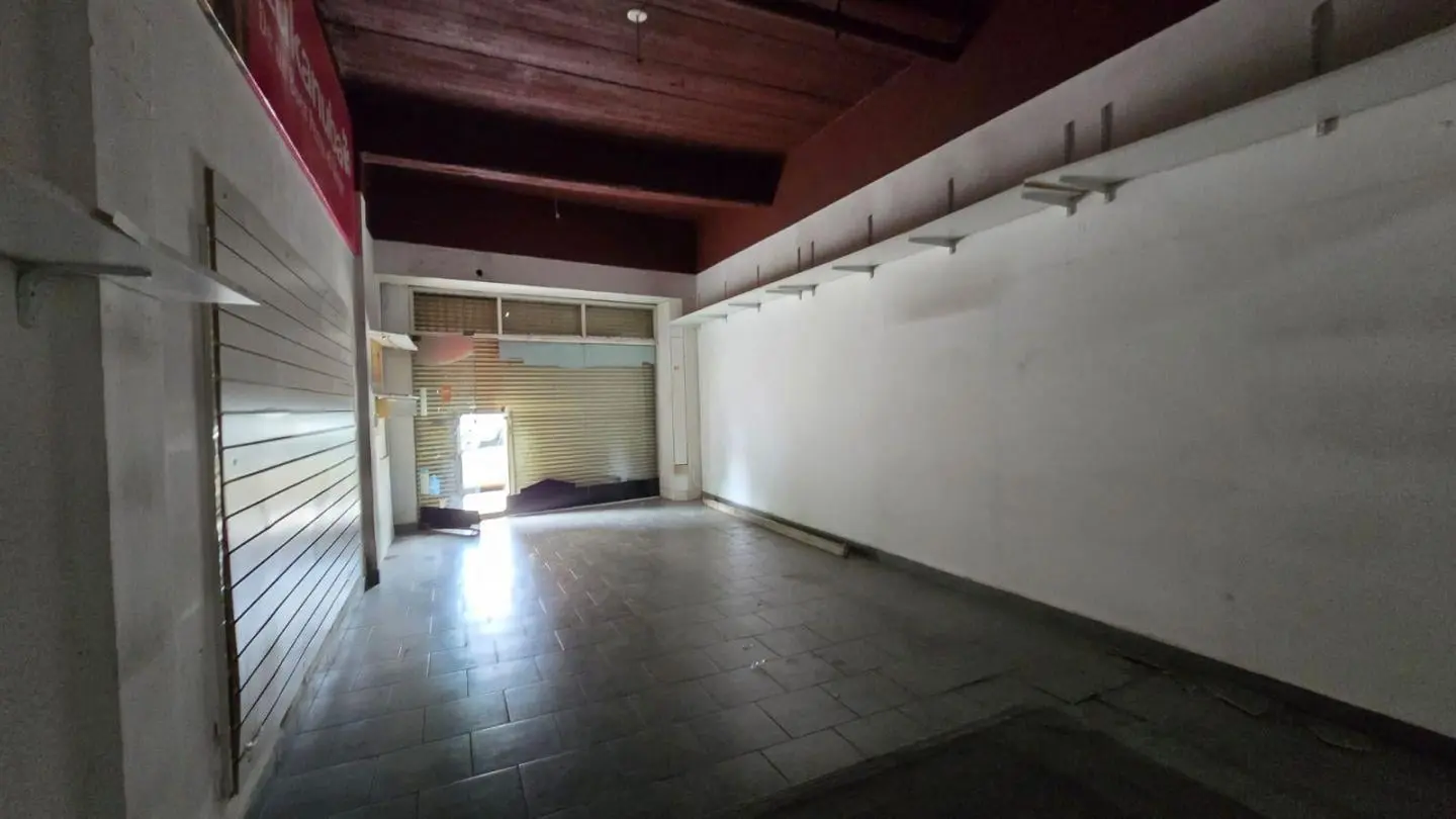 Alquiler de Local en Ramos Mejía Norte, 5