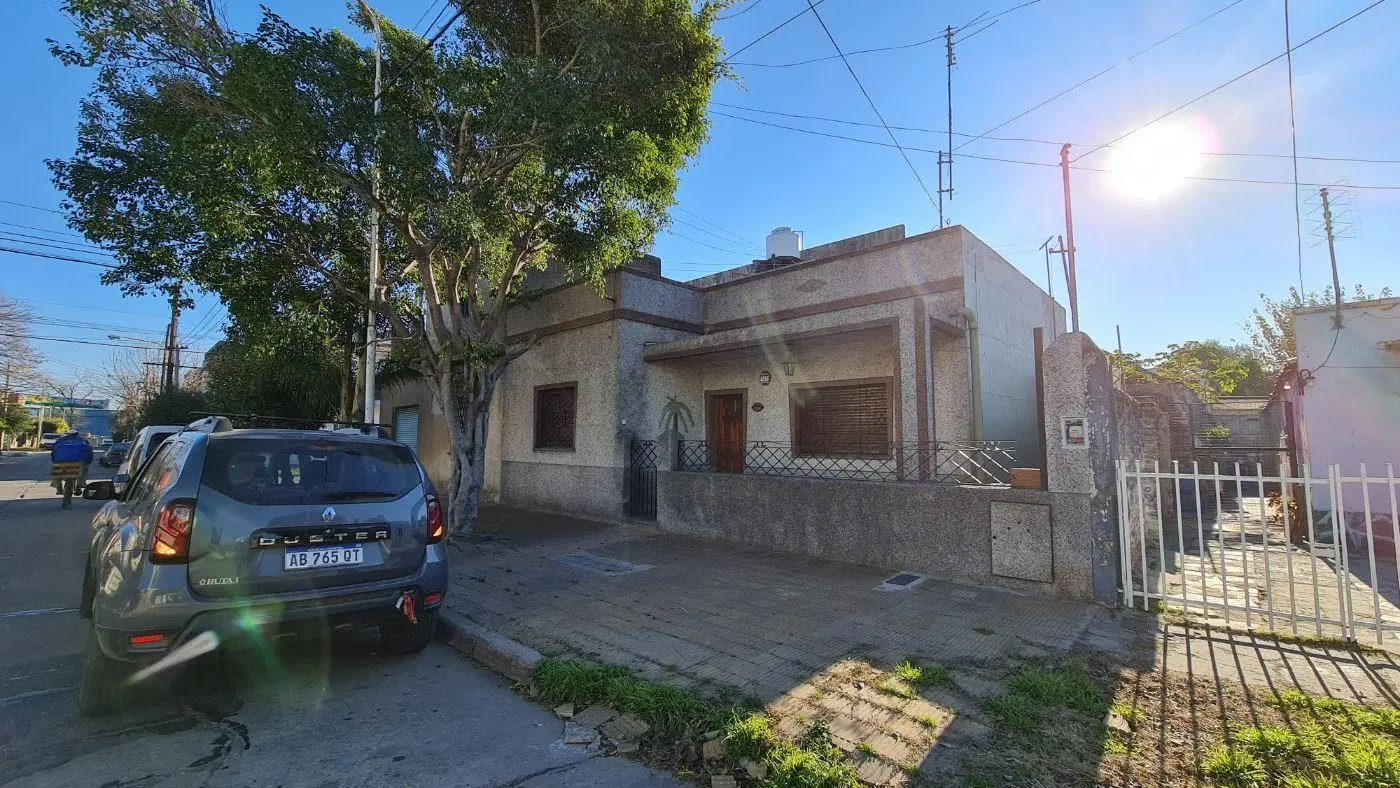 Alquiler de Casa 2 AMBIENTES en San Justo 3