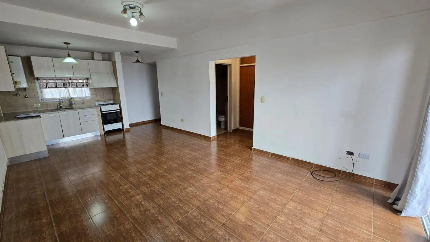 Alquiler de Departamento 2 AMBIENTES en San Justo 3