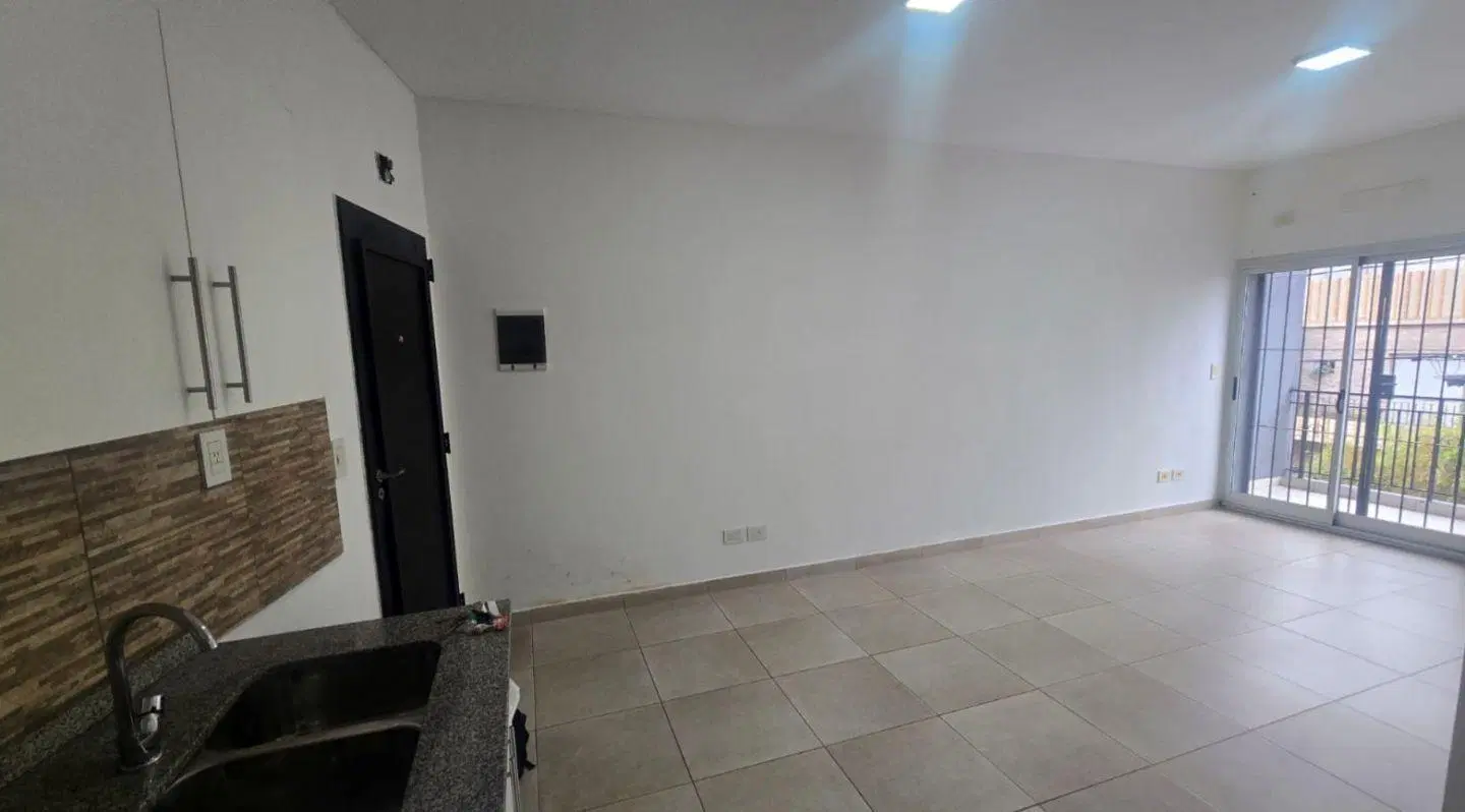 Alquiler de Departamento 2 AMBIENTES en Lomas del Mirador, 5