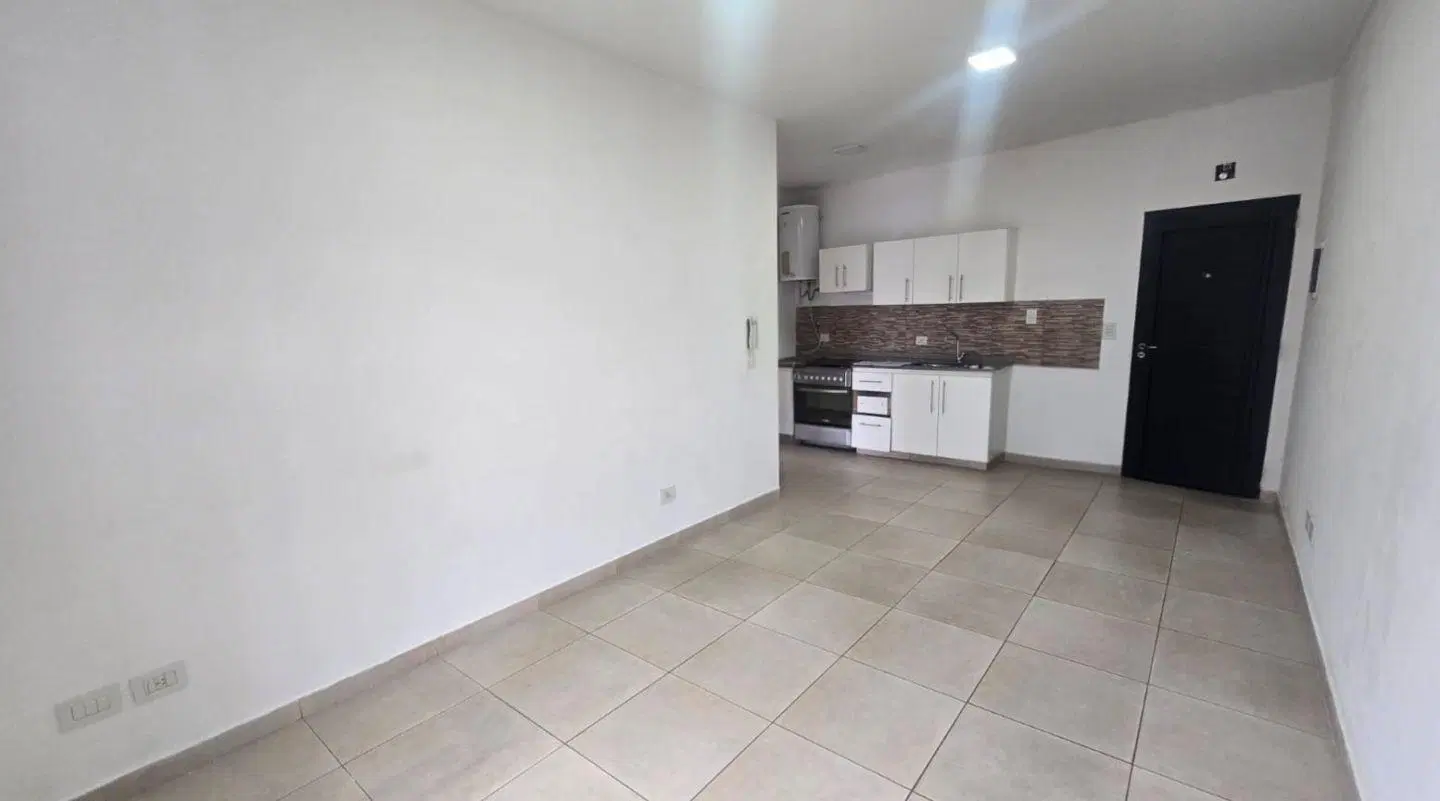 Alquiler de Departamento 2 AMBIENTES en Lomas del Mirador, 4
