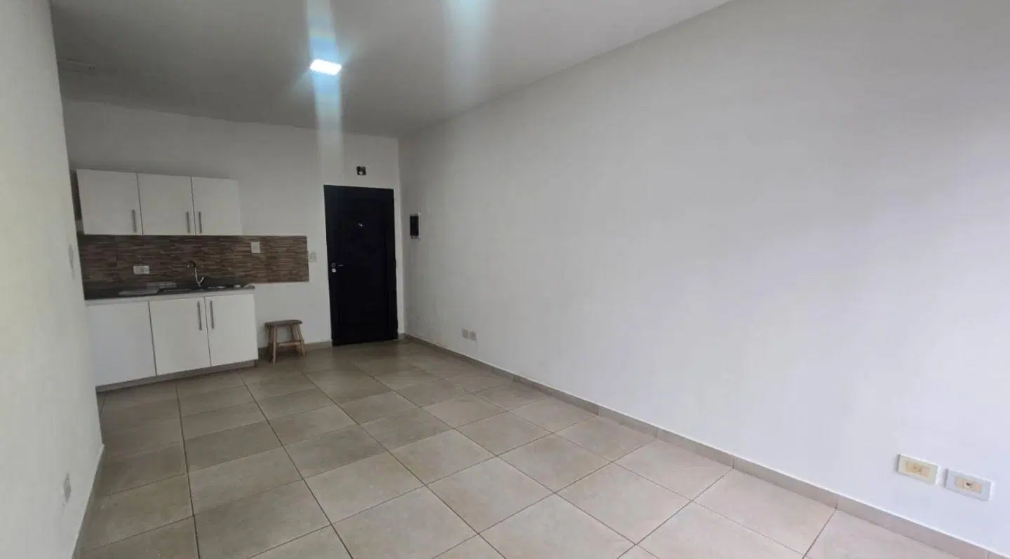 Alquiler de Departamento 2 AMBIENTES en Lomas del Mirador, 1