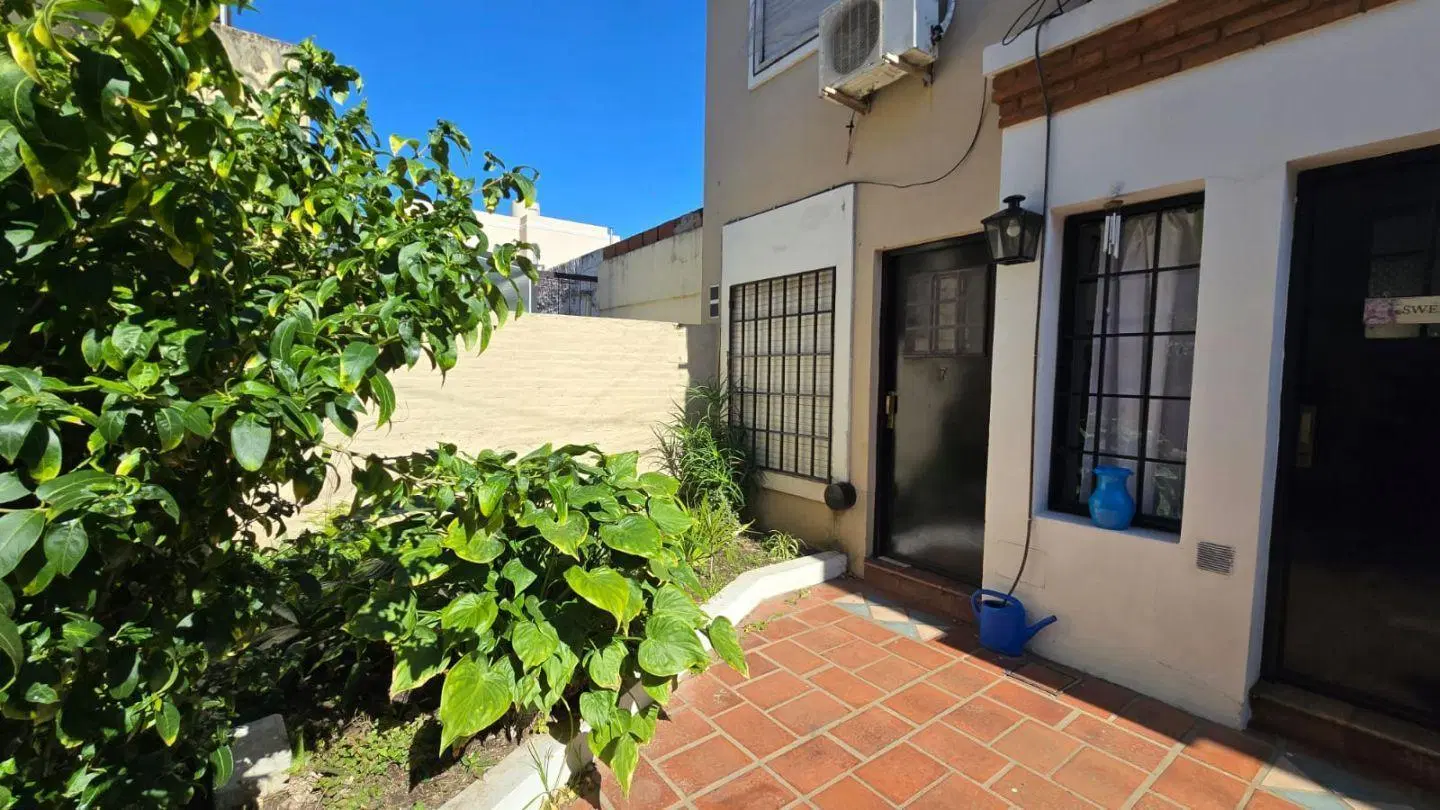 Alquiler de Duplex 2 AMBIENTES en Villa Luzuriaga, 5