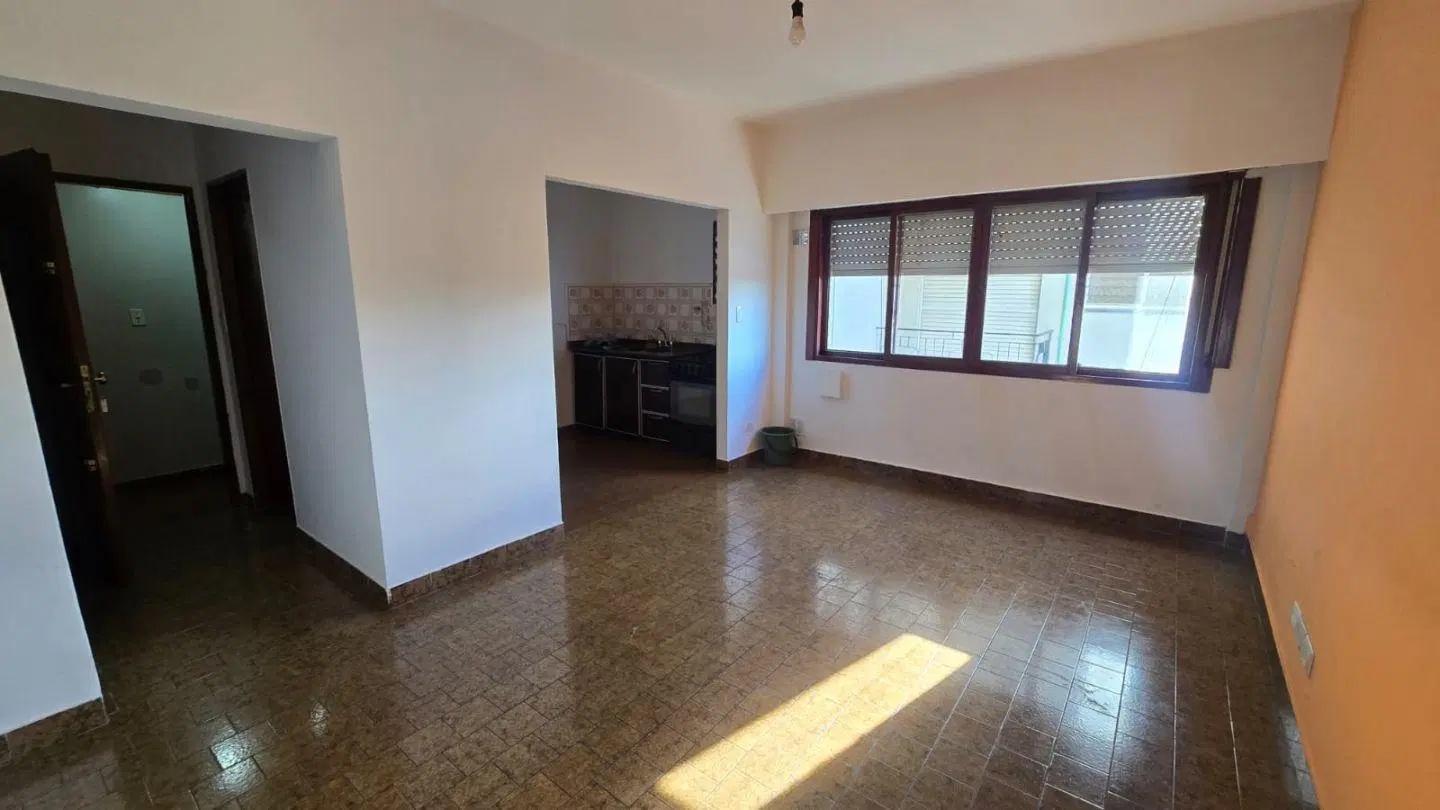 Alquiler de Departamento 2 AMBIENTES en San Justo 3