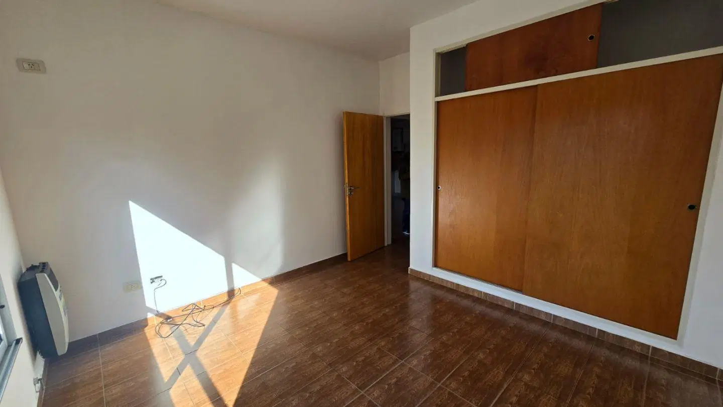 Alquiler de Departamento 2 AMBIENTES en San Justo 3