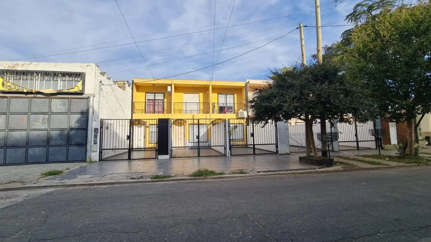 Alquiler de Duplex 3 AMBIENTES en San Justo, 2