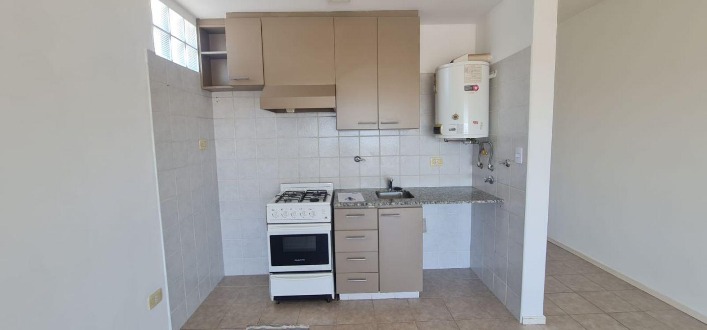 Foto de Alquiler de Departamento MONOAMBIENTE en San Justo, imagen 2