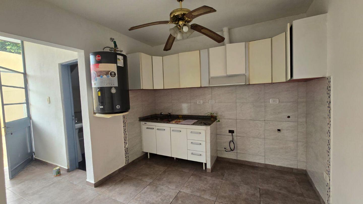 Foto de Alquiler Departamento tipo Casa 2 Ambientes en San Justo, imagen 3