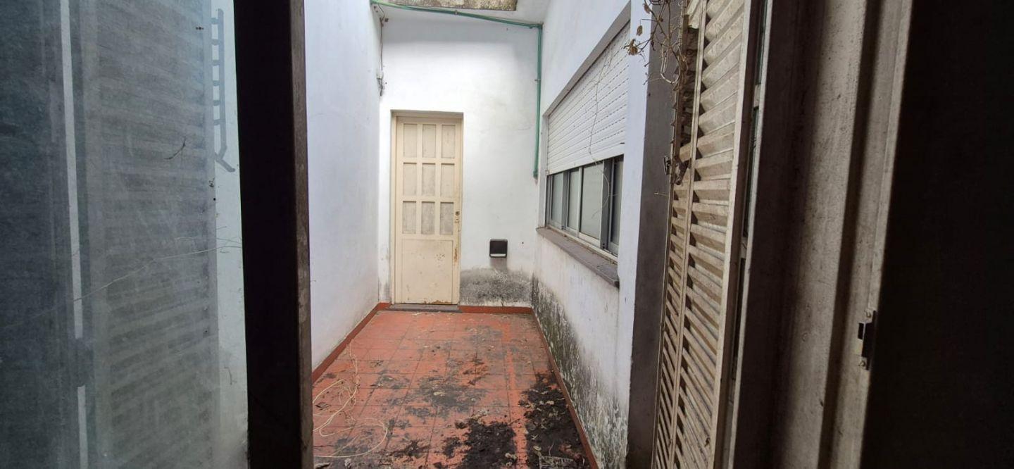 Foto de Venta de Casa a refaccionar en Parque Avellaneda, Capital Federal, imagen 3