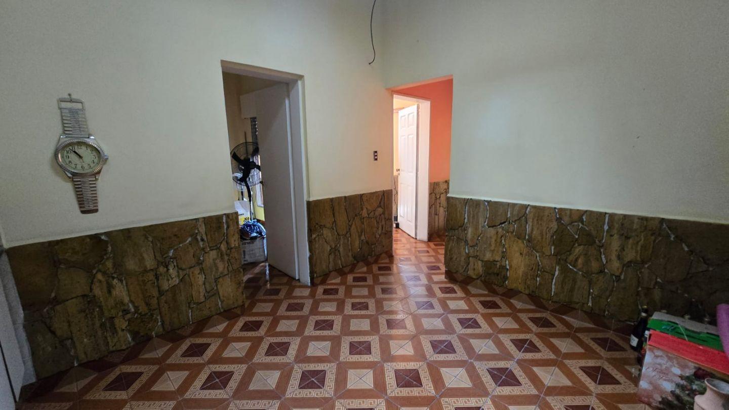 Foto de Alquiler de Casa 4 Ambientes con Patio, Terraza y Cochera - San Justo, imagen 3